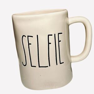 Rae Dunn ‘Selfie’ Mug